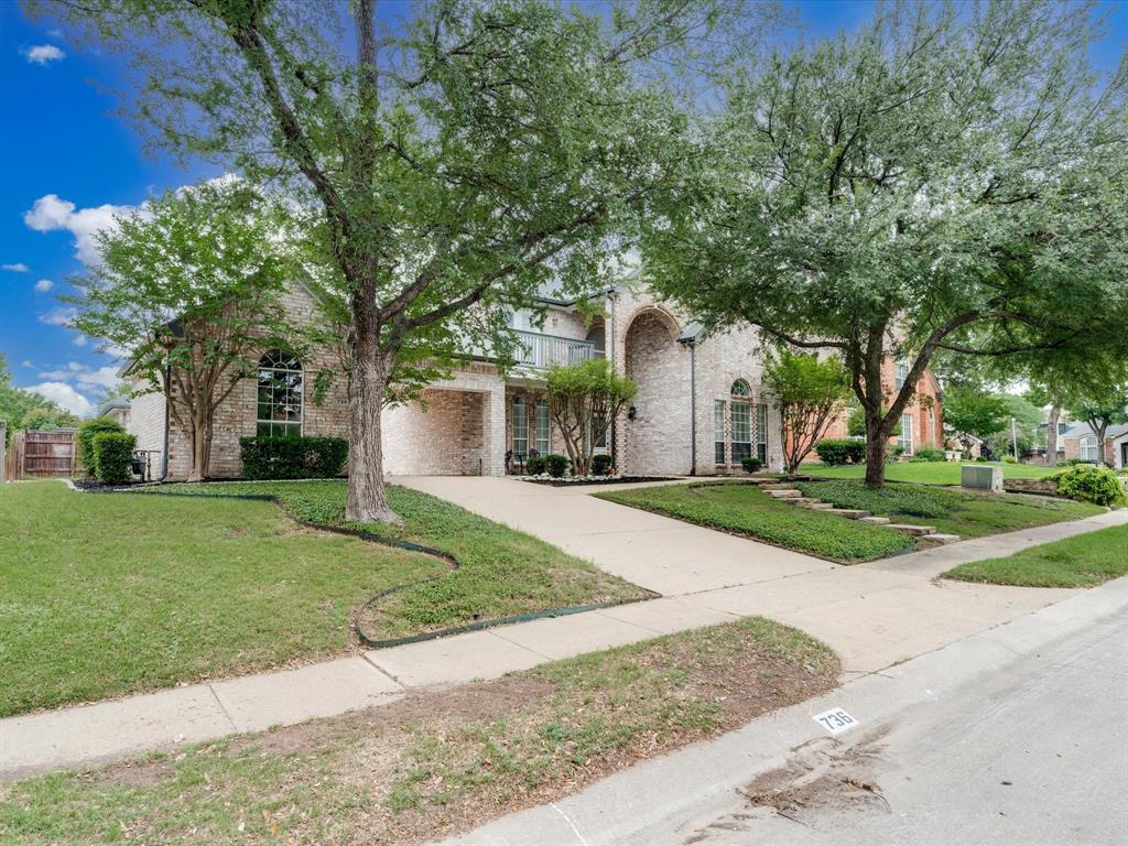 736 Sunkist Lane