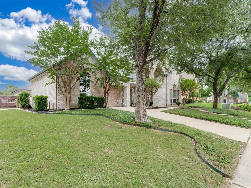736 Sunkist Lane