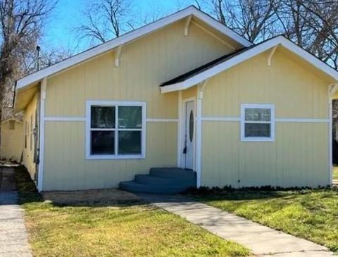 909 S Montgomery Street Sherman TX 75090