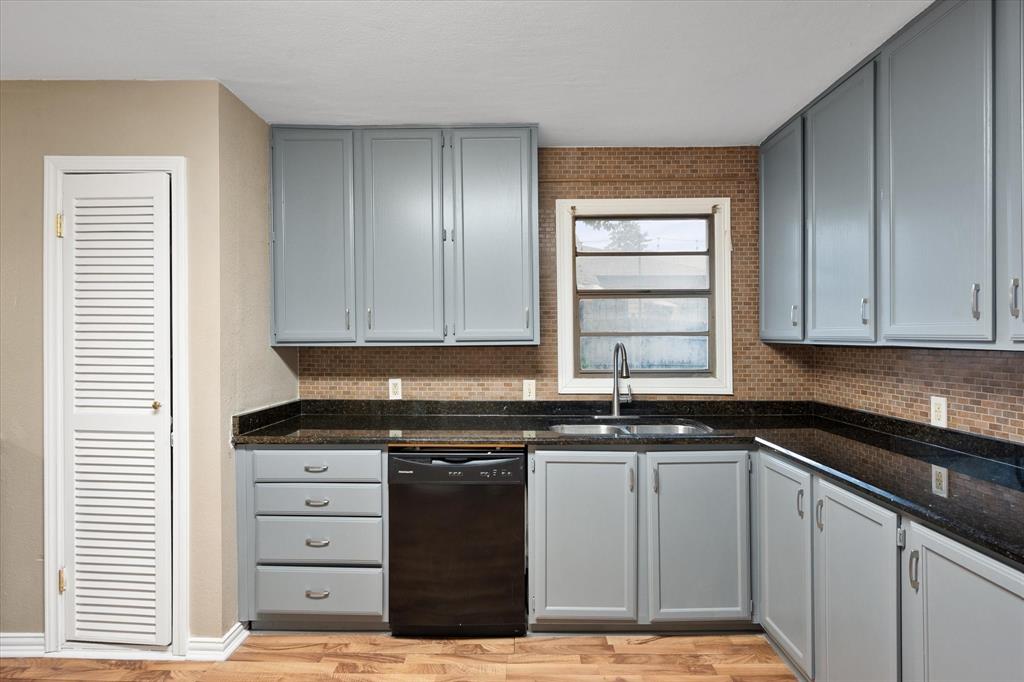 Smith W G Sub/Blk 4 Hyde Jen - Residential