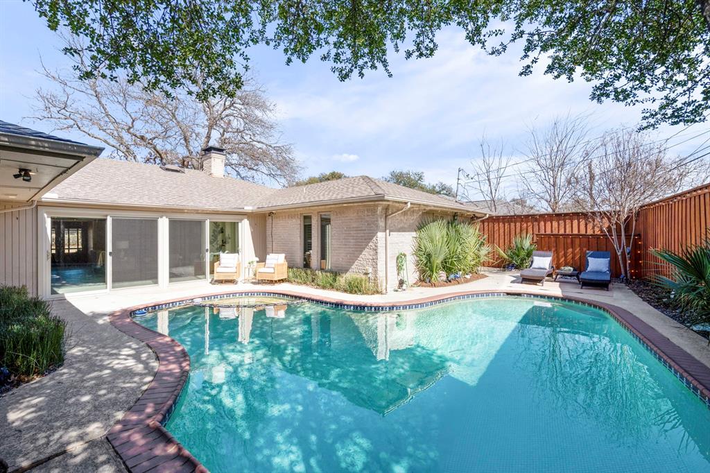 Lovers Lane East - Residential