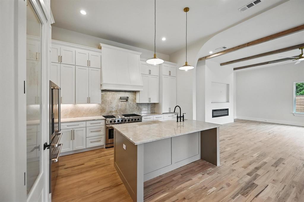 Grapevine, Texas 76051, United States, 4 Bedrooms Bedrooms, ,4 BathroomsBathrooms,Residential,Active,175876