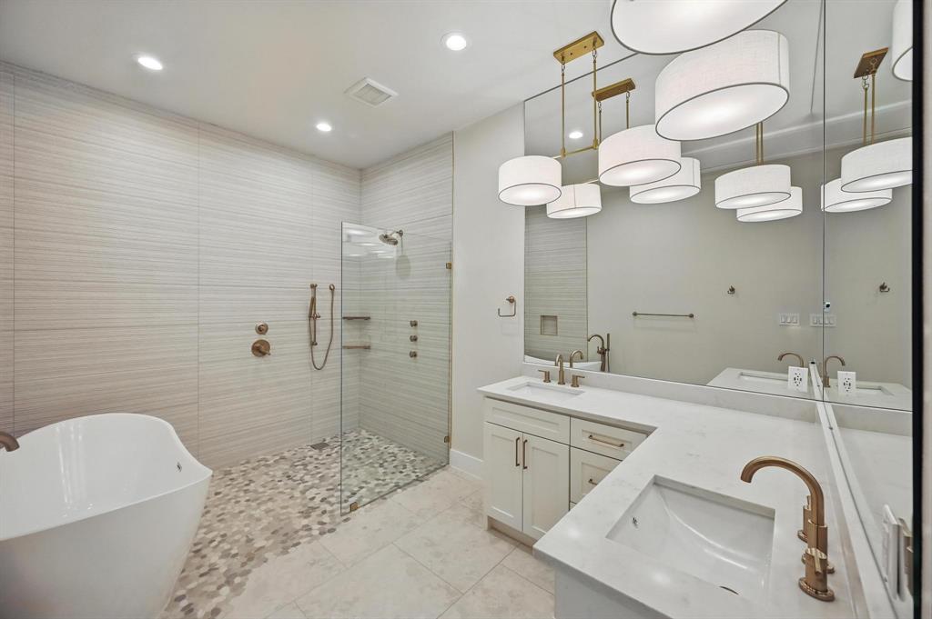 Grapevine, Texas 76051, United States, 4 Bedrooms Bedrooms, ,4 BathroomsBathrooms,Residential,Active,175876