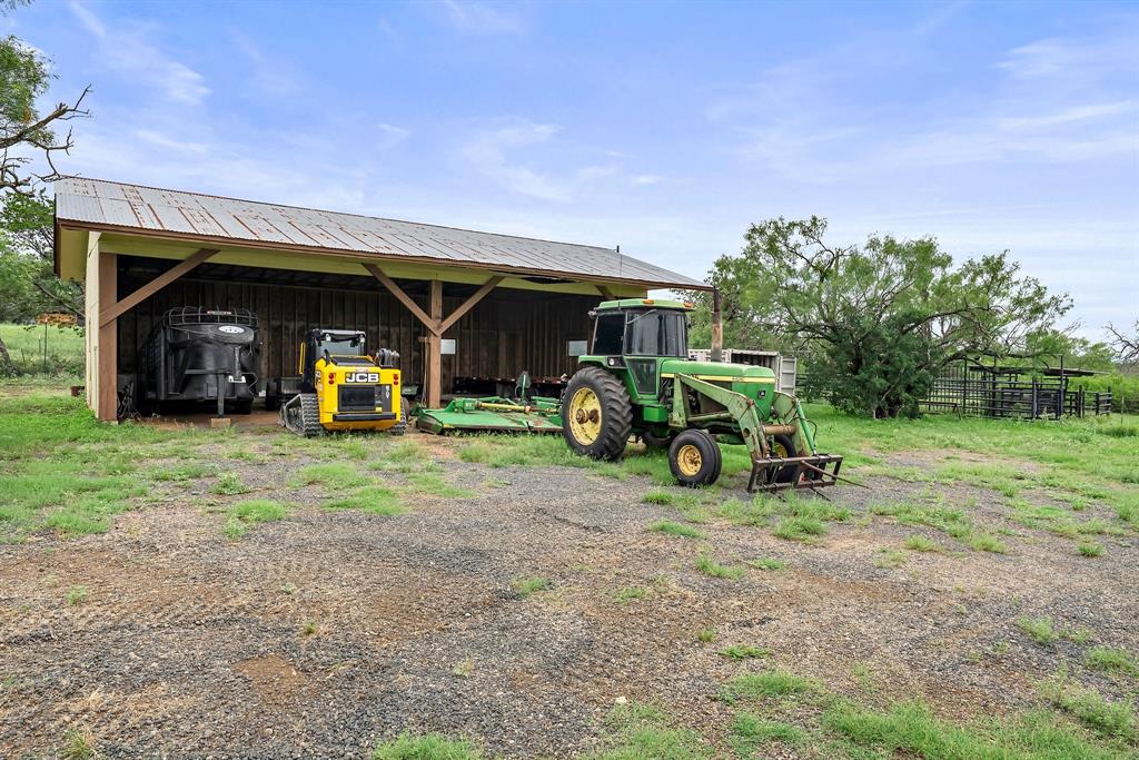 Highland Hills - Farm