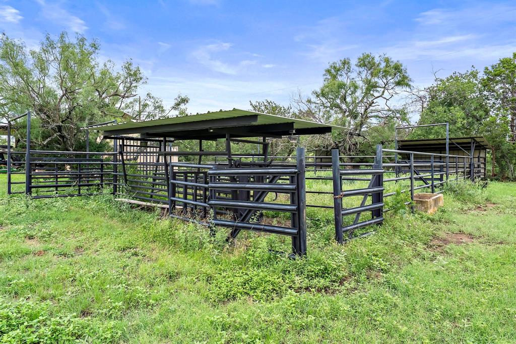 Highland Hills - Farm