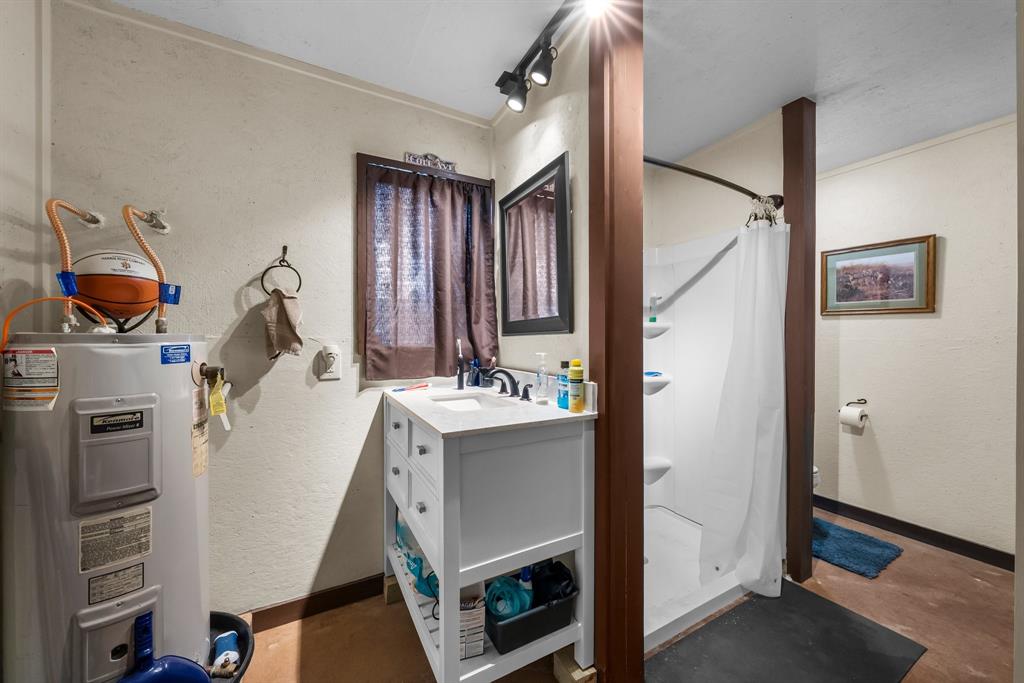 Highland Hills - Farm