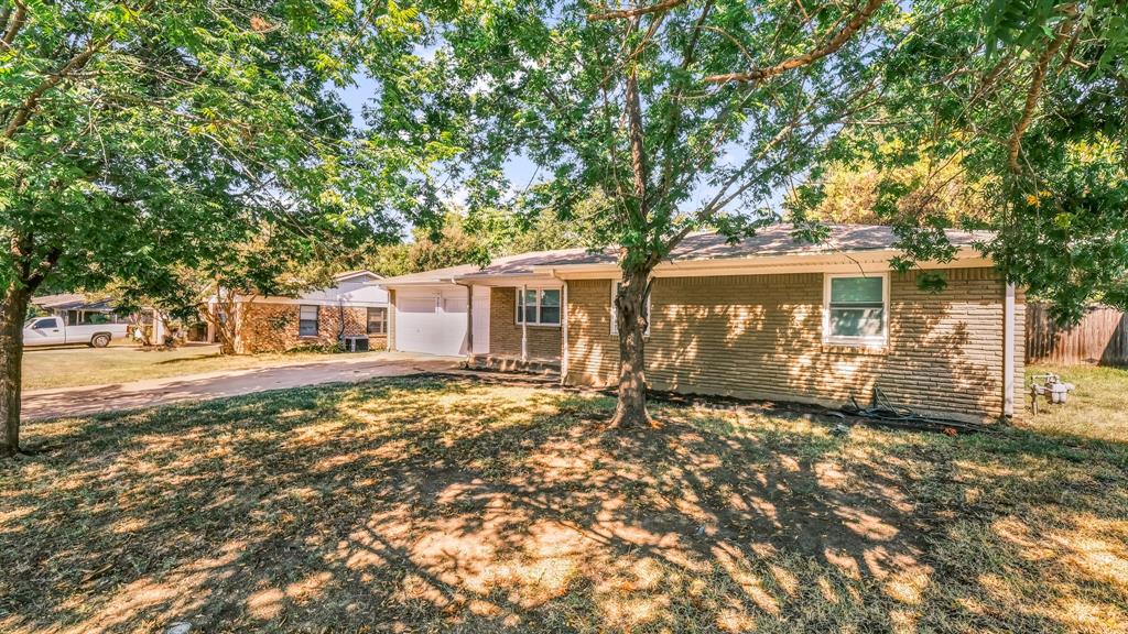 7521 S college Circle