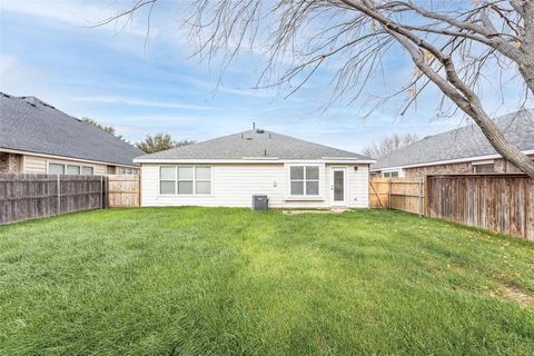 A home in Crowley