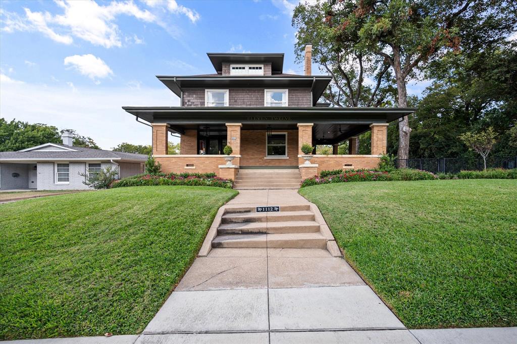 1112 Elizabeth Boulevard