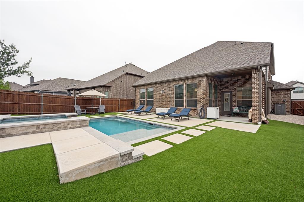 2508 Henley Way