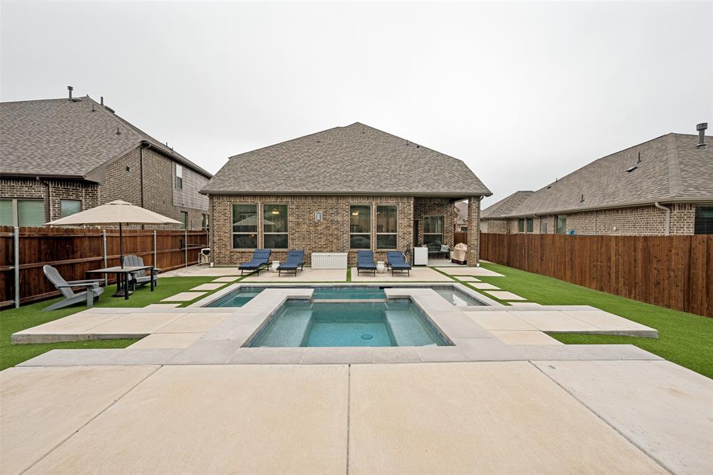 2508 Henley Way