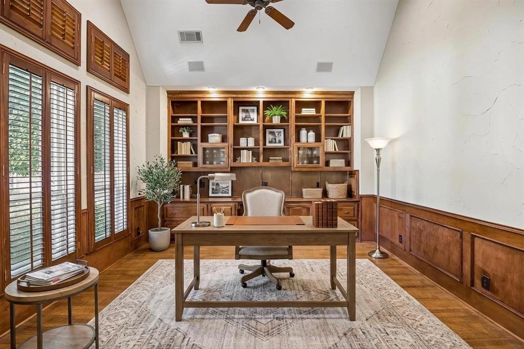 4815 Aurora Court