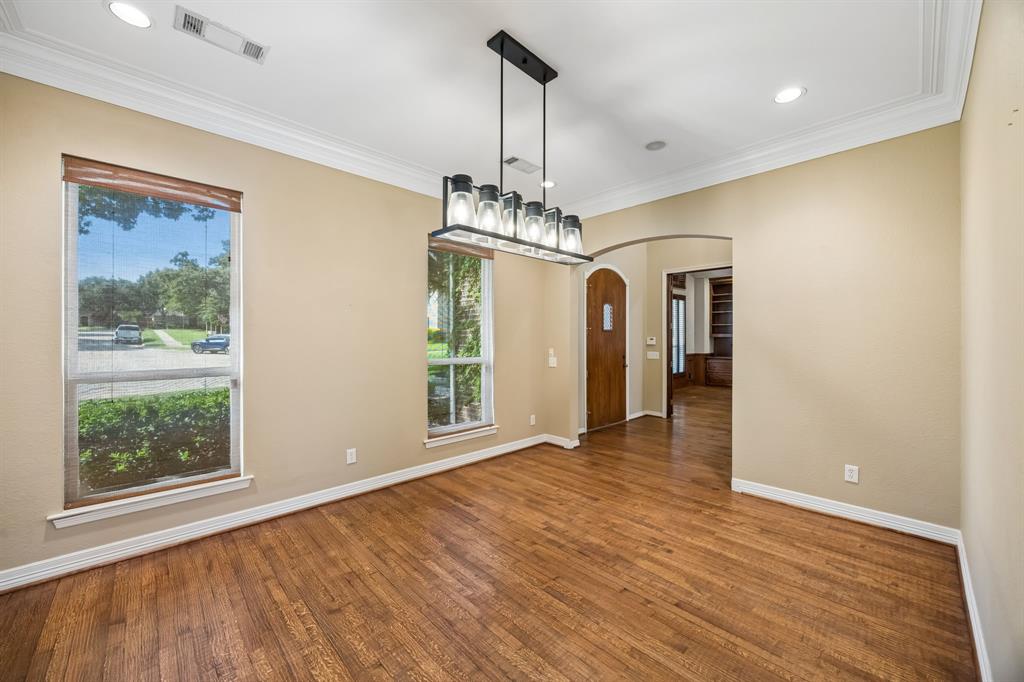4815 Aurora Court