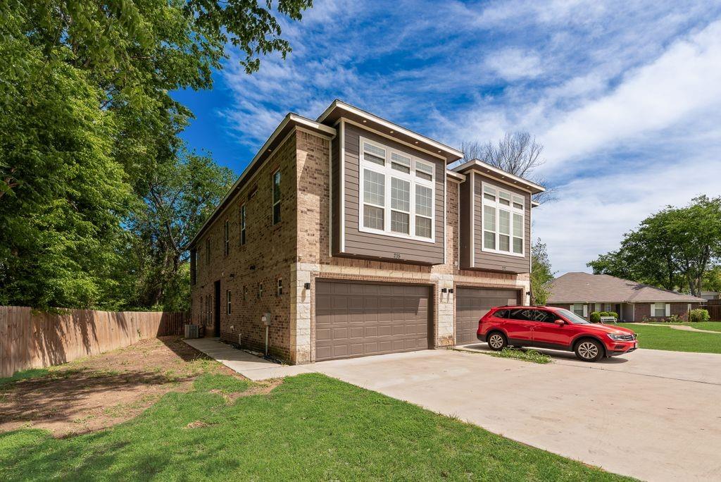 Arbor Place 02 - Residential