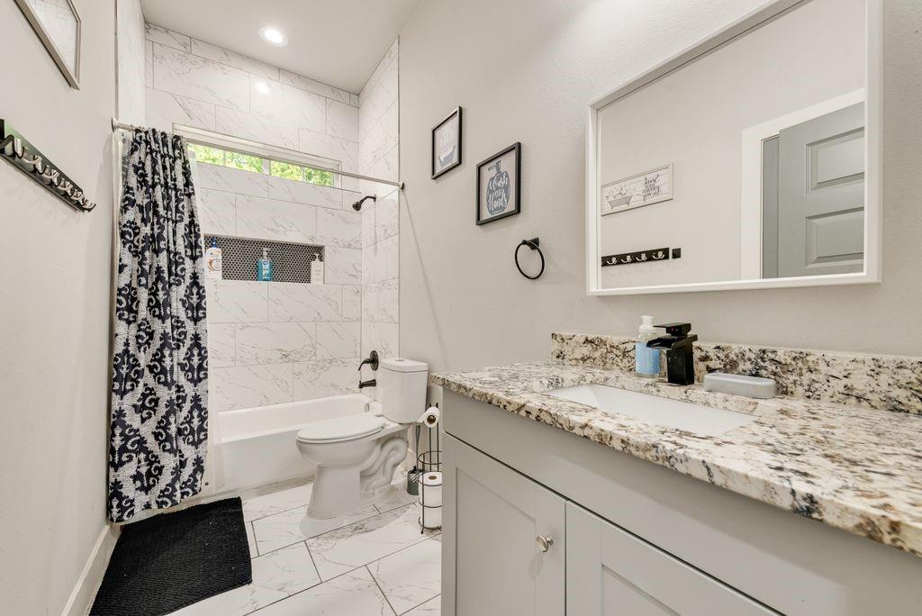 Arbor Place 02 - Residential