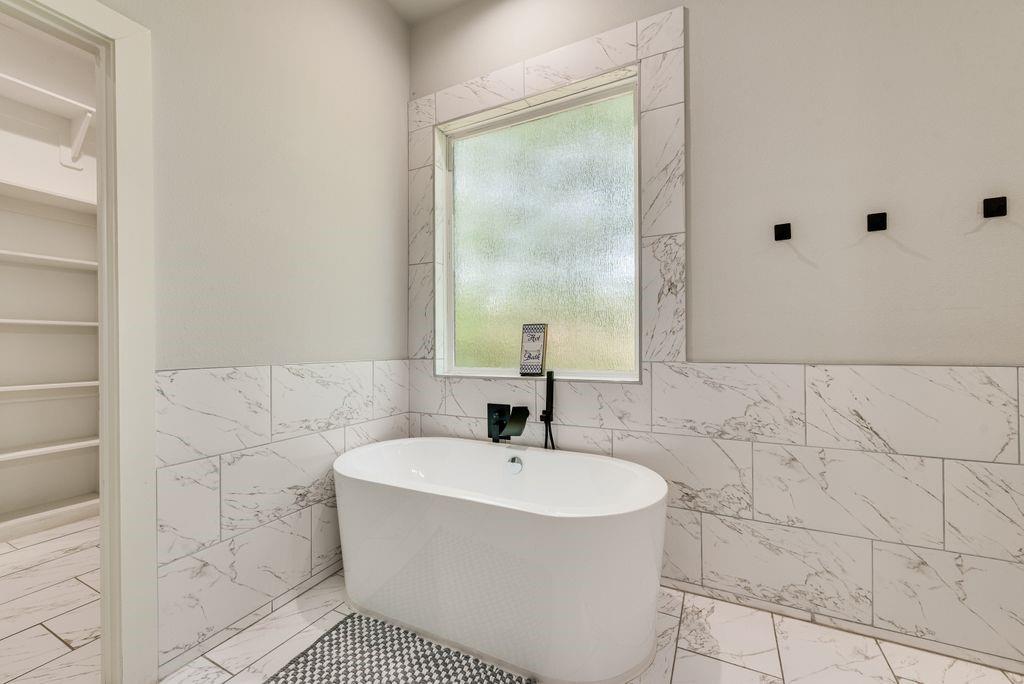 Arbor Place 02 - Residential