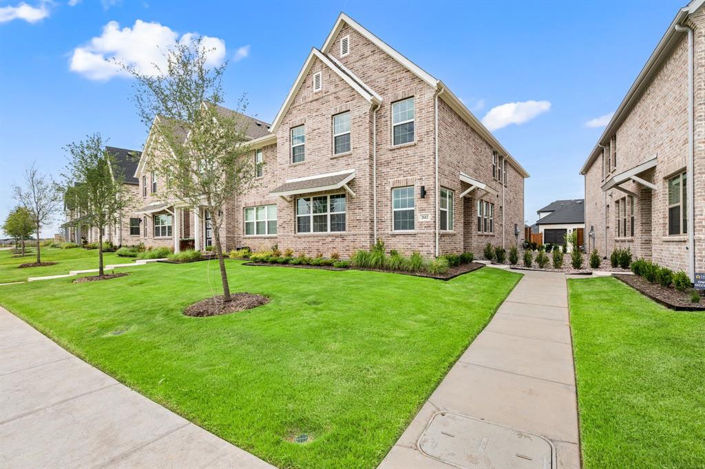 2612 Red Tailed Hawk Lane