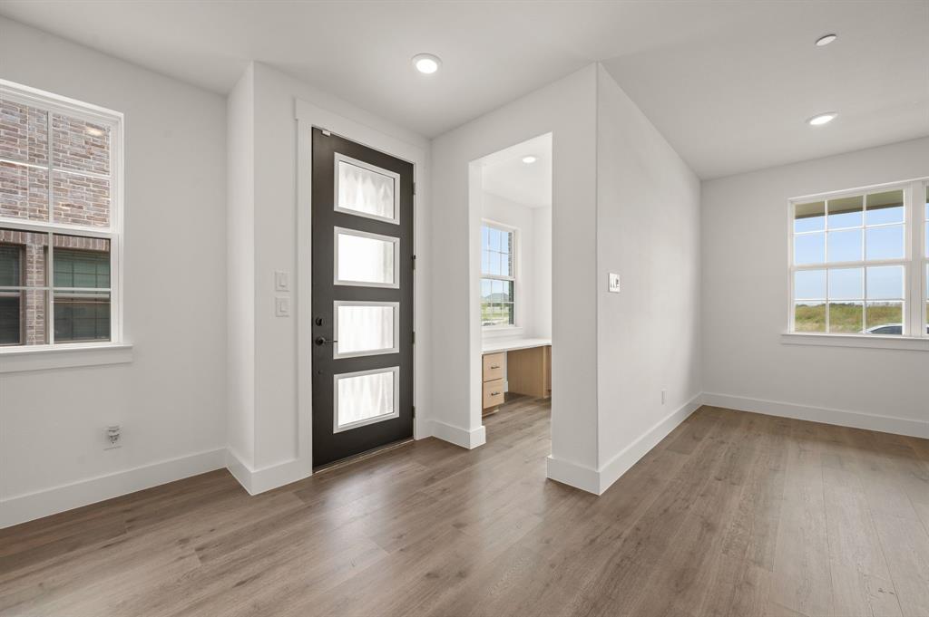 2612 Red Tailed Hawk Lane