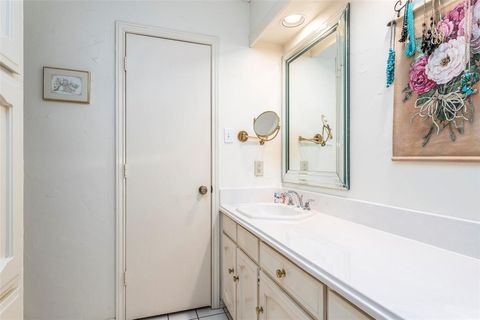 Tiny photo for 1410 Woodbine Street, Arlington, TX 76012 (MLS # 21197546)