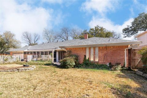 Tiny photo for 1410 Woodbine Street, Arlington, TX 76012 (MLS # 21197546)