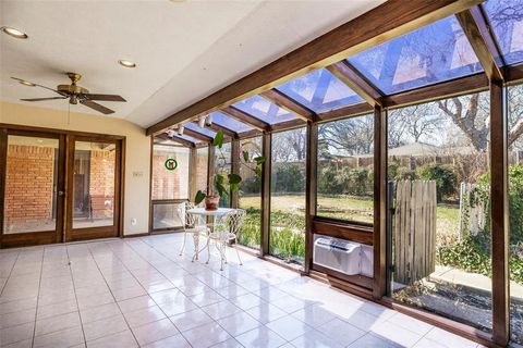 Tiny photo for 1410 Woodbine Street, Arlington, TX 76012 (MLS # 21197546)