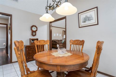 Tiny photo for 1410 Woodbine Street, Arlington, TX 76012 (MLS # 21197546)