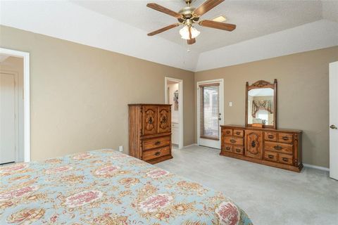 Tiny photo for 1410 Woodbine Street, Arlington, TX 76012 (MLS # 21197546)