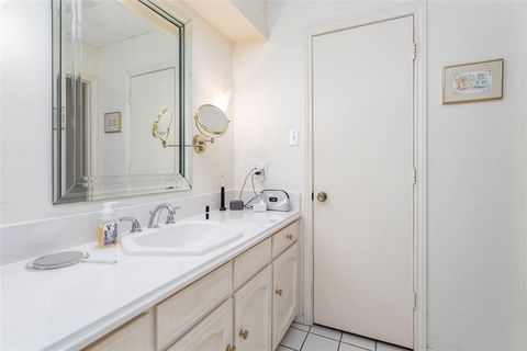 Tiny photo for 1410 Woodbine Street, Arlington, TX 76012 (MLS # 21197546)