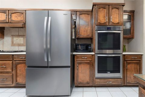 Tiny photo for 1410 Woodbine Street, Arlington, TX 76012 (MLS # 21197546)