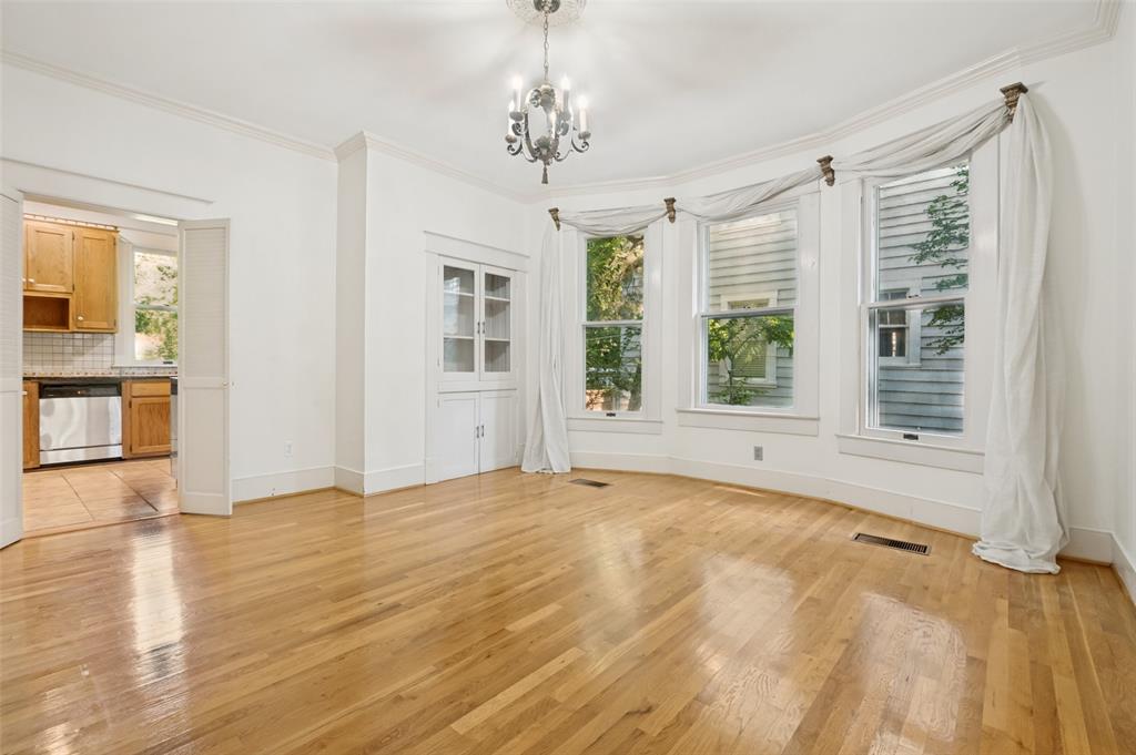 Winnetka Heights - Residential