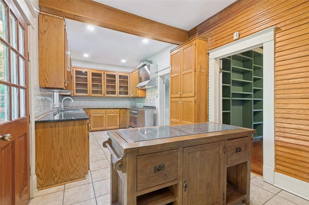Winnetka Heights - Residential