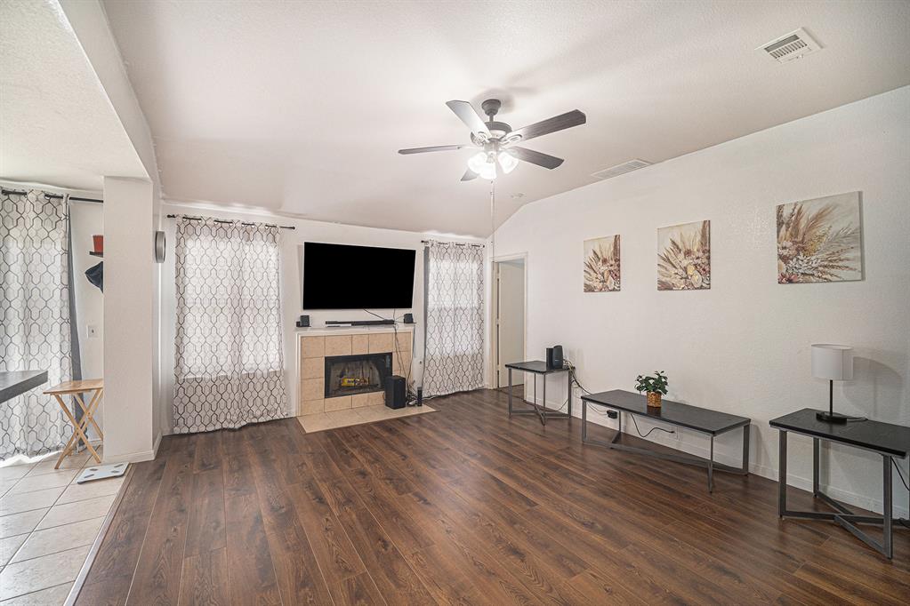 1812 Wind Dancer Trail