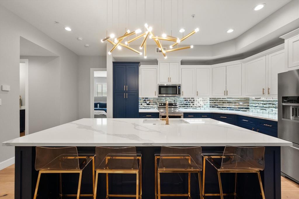 1207 Beaconsfield Lane 405