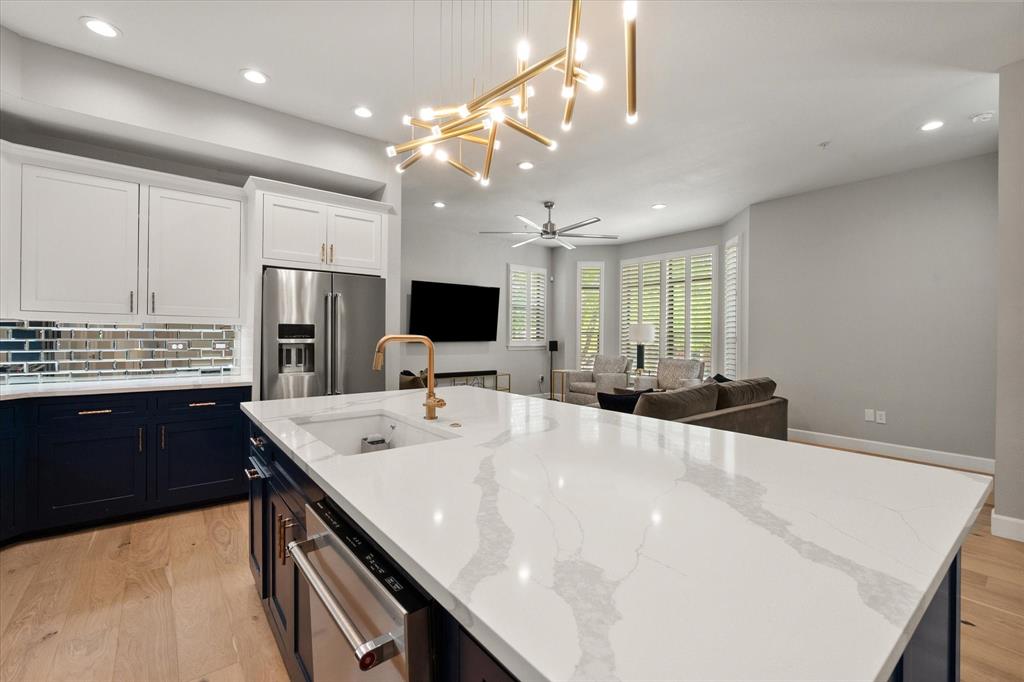 1207 Beaconsfield Lane 405