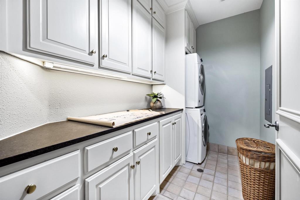 V W Greenwades - Residential