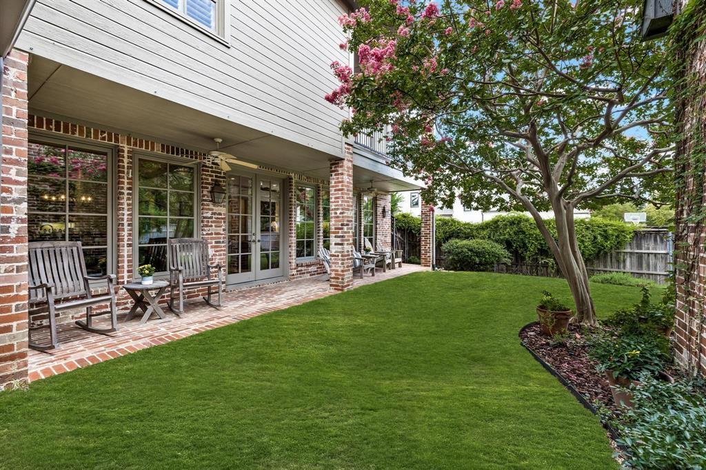 V W Greenwades - Residential