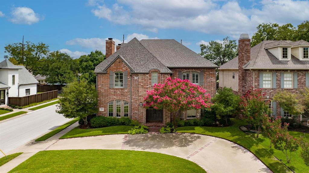 V W Greenwades - Residential