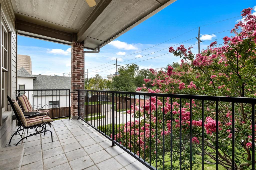 V W Greenwades - Residential