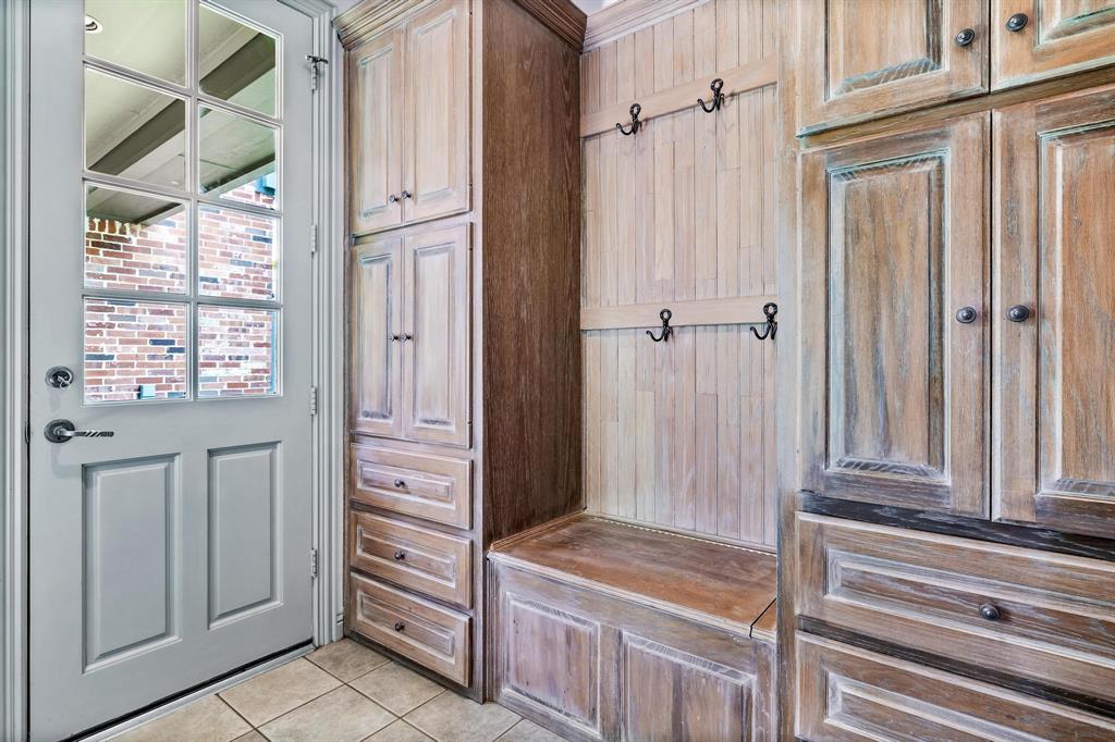 V W Greenwades - Residential