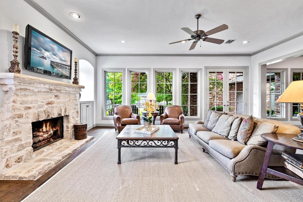 V W Greenwades - Residential