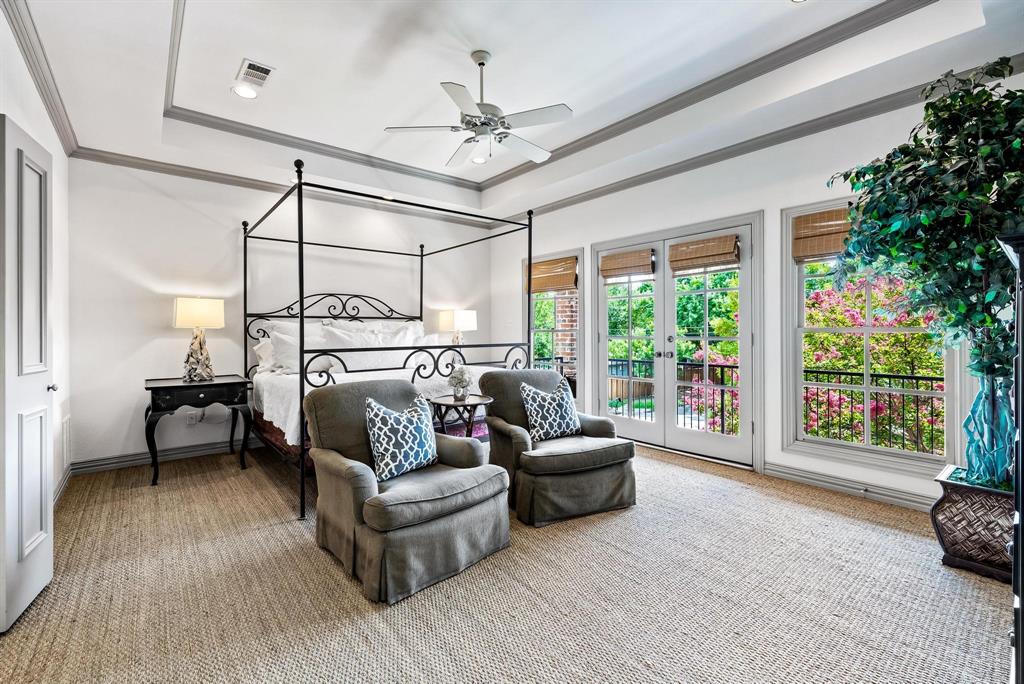 V W Greenwades - Residential