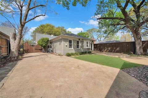 Tiny photo for 930 N Clinton Avenue, Dallas, TX 75208 (MLS # 21006692)