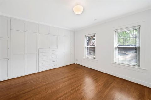 Tiny photo for 930 N Clinton Avenue, Dallas, TX 75208 (MLS # 21006692)