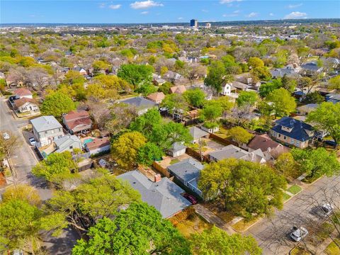 Tiny photo for 930 N Clinton Avenue, Dallas, TX 75208 (MLS # 21006692)