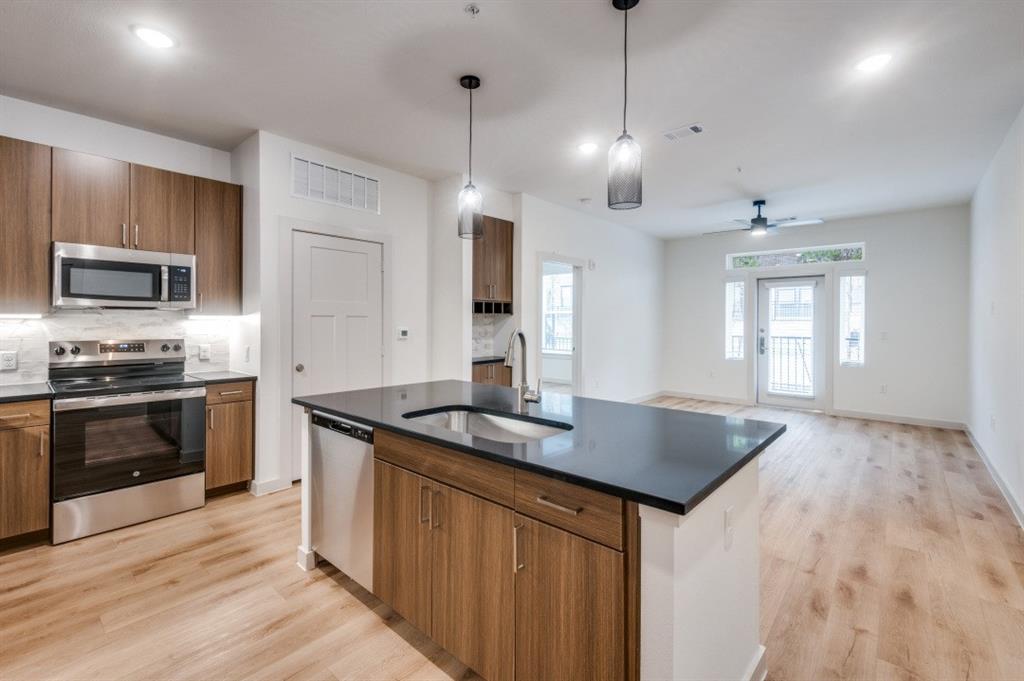 Oak Cliff Original Town Of - Residential Lease