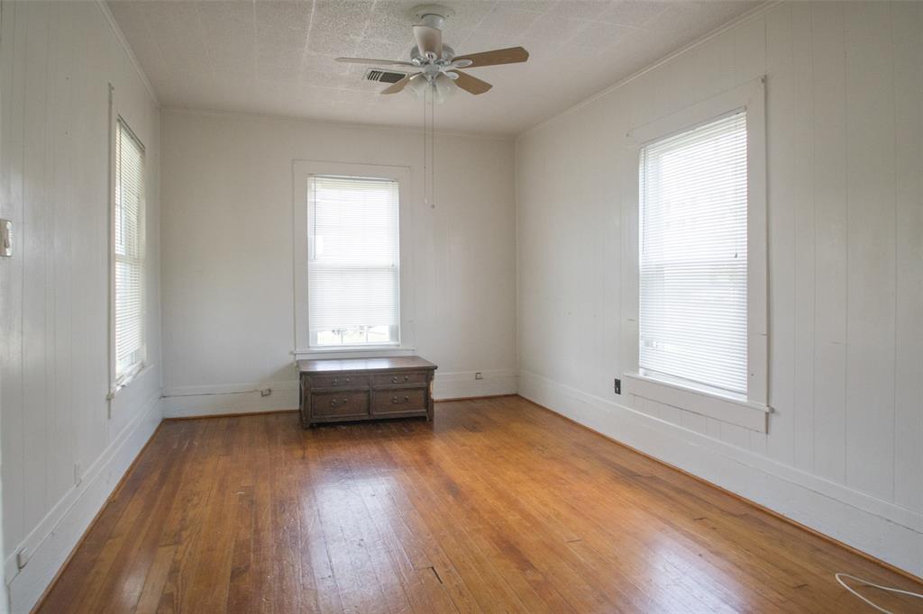 E Puchalski - Residential Lease