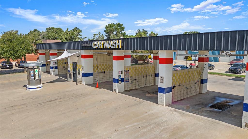 KWIK-TRINITY ADDITION - Commercial Sale