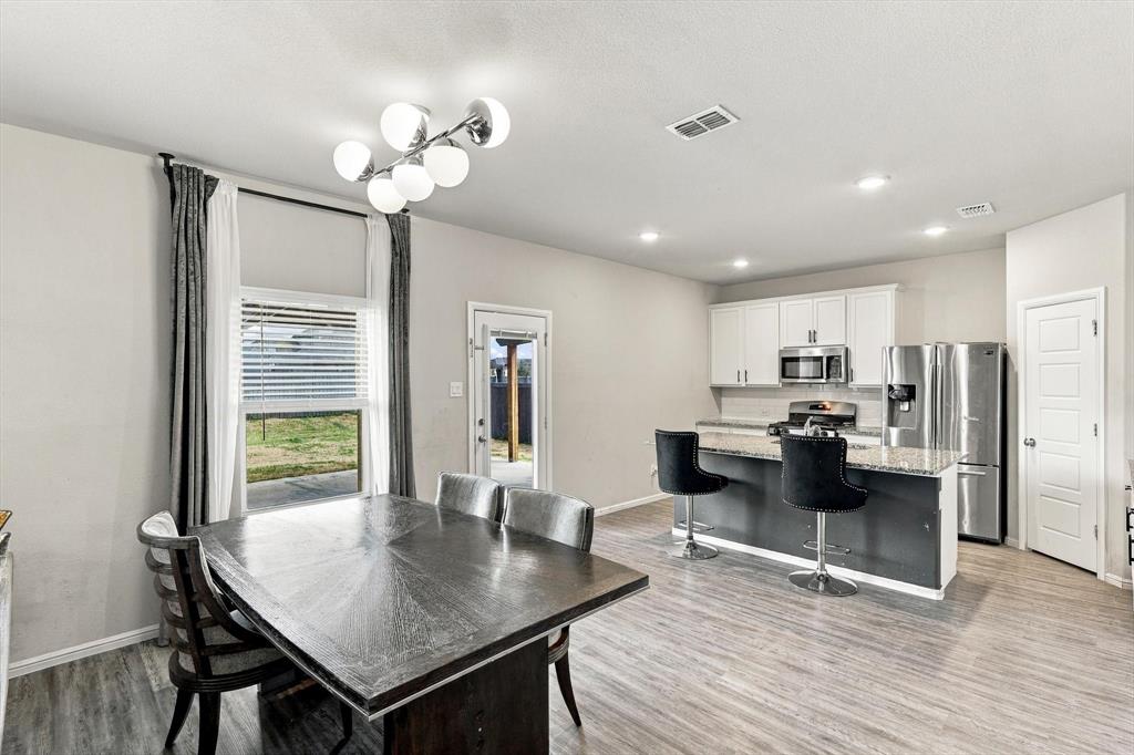 6953 Prairieside Trail