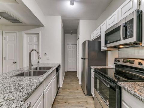 7151 Gaston Avenue 906 Dallas TX 75214