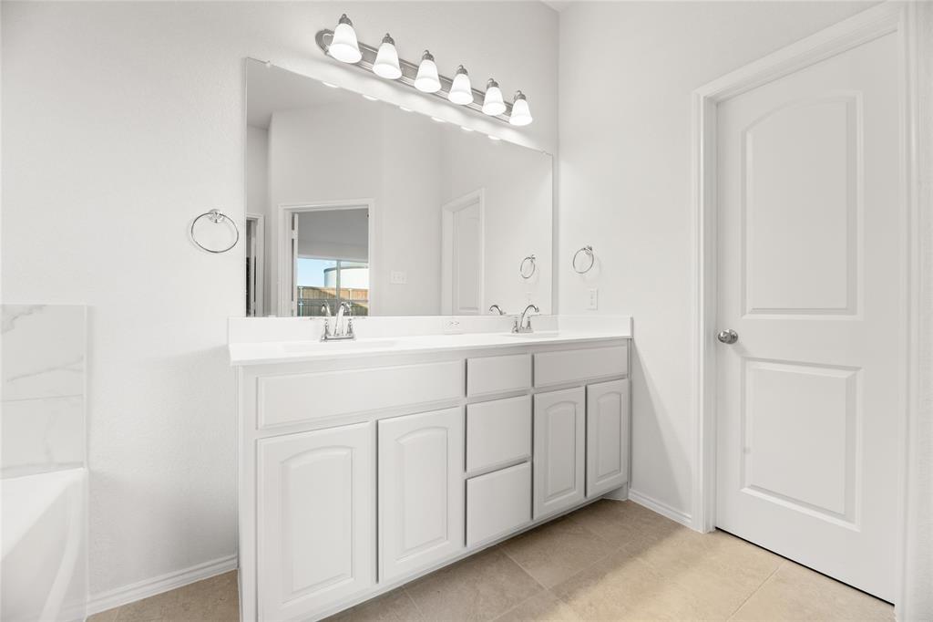 Chisholm HIlls - Residential